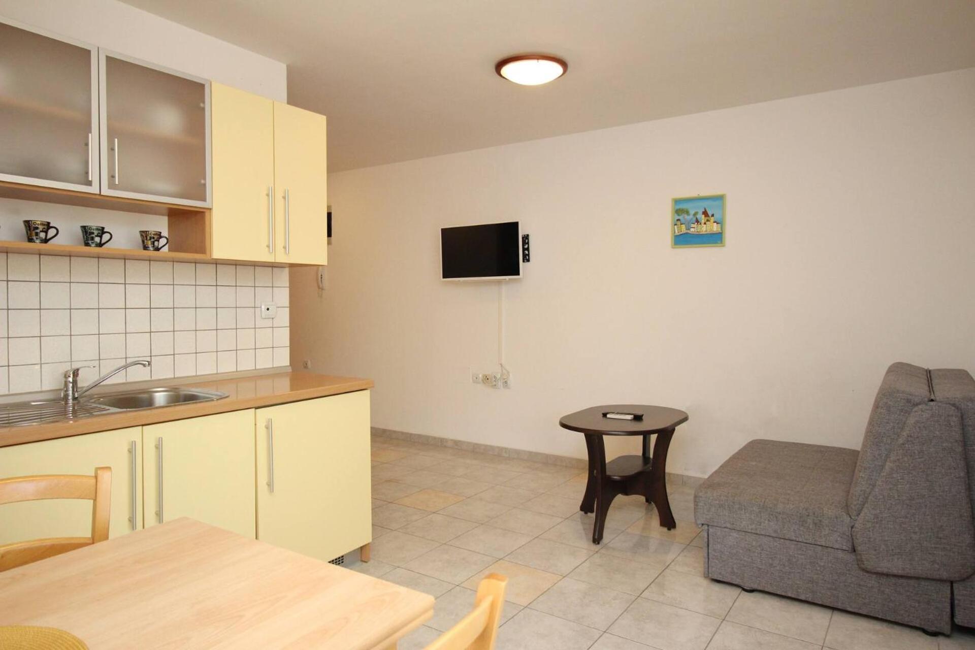 Apartments Knezevic Baska  Bagian luar foto