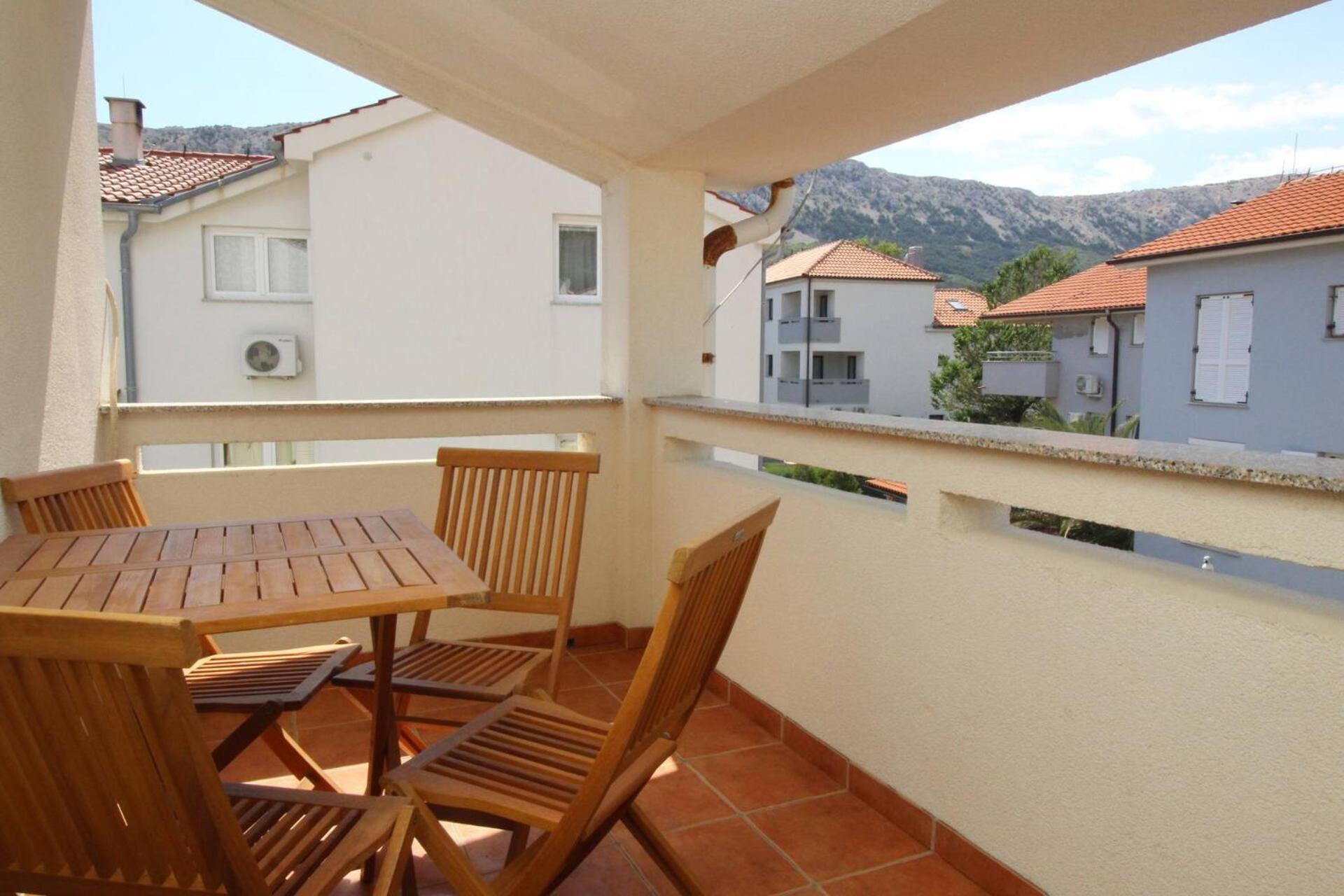 Apartments Knezevic Baska  Bagian luar foto