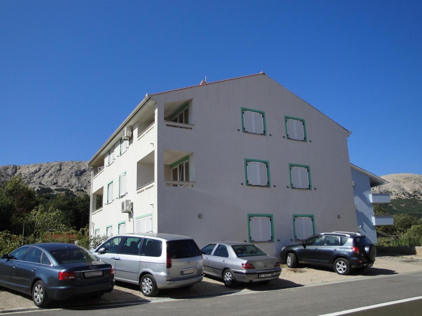 Apartments Knezevic Baska  Bagian luar foto